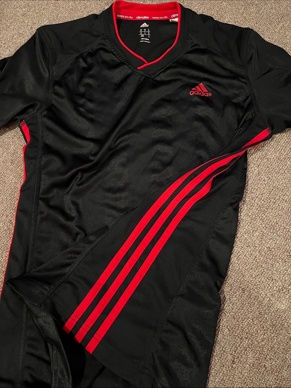 adidas Climalite Men’s Black Athletic V-Neck Shirt with Red Trim size Medium